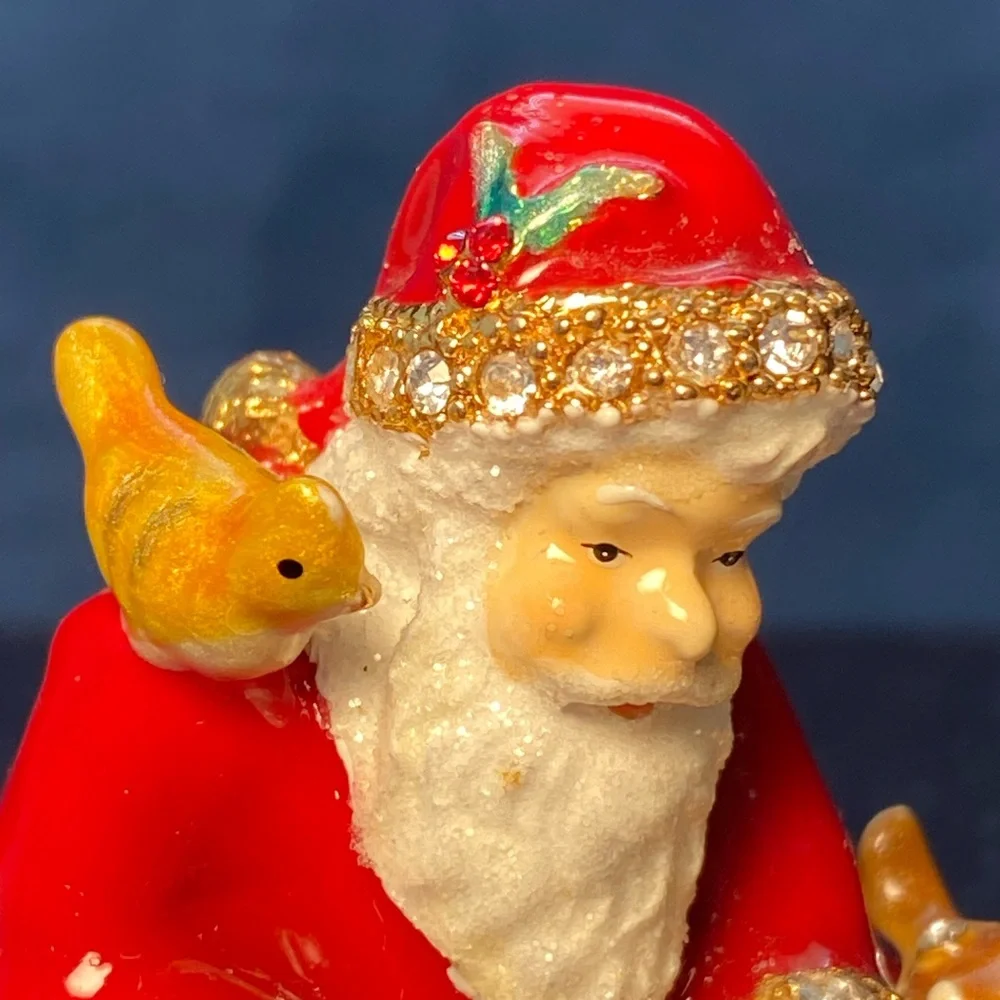 Kubla Crafts Bejeweled Christmas Santa Claus with Animals Box